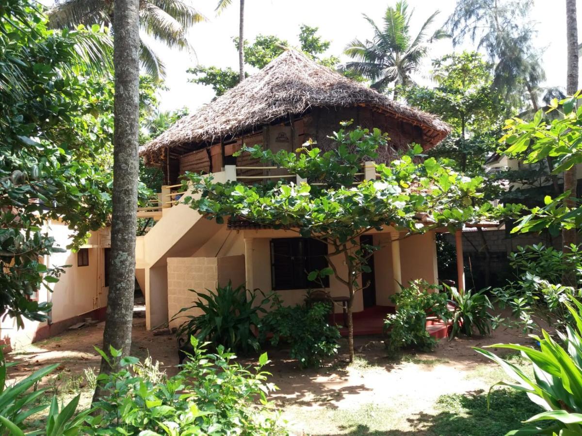 Sukriti Beach Resort Varkala Exterior foto